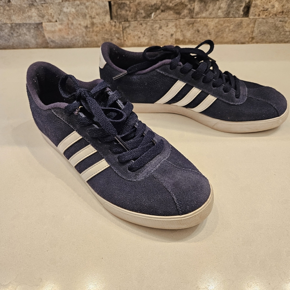 Womens navy suede Adidas gazelles 7.5m
